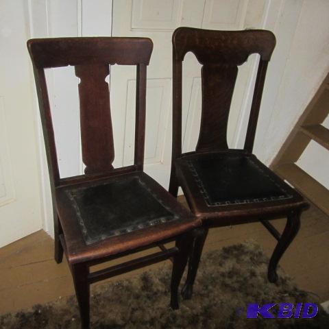lot 189 image: Pair T-Back Chairs