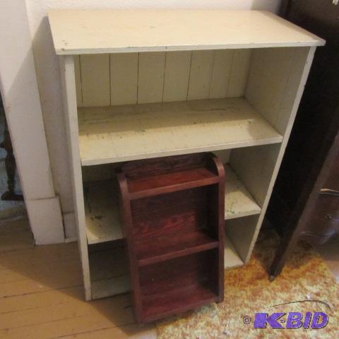 lot 194 image: Book Shelf