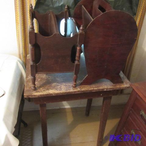lot 195 image: Table, Magazine Stands