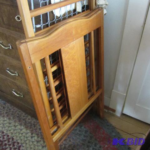 lot 198 image: Baby Crib