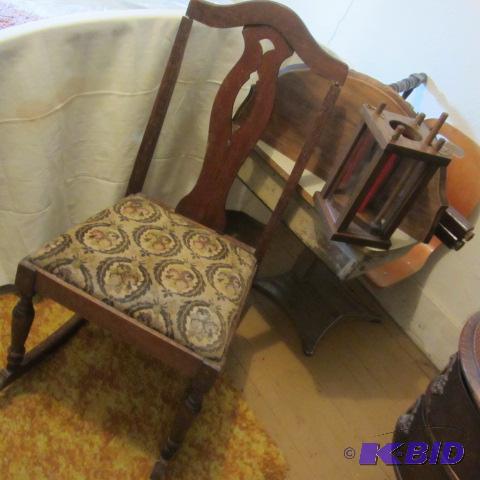 lot 199 image: Sewing Rocker, Desk