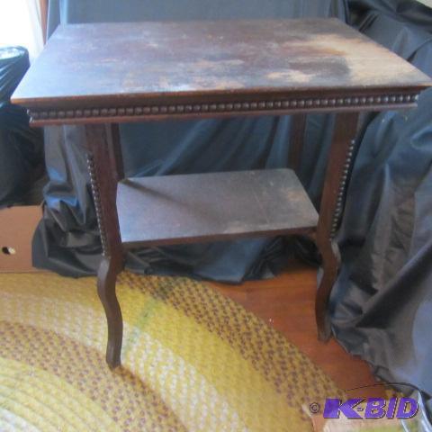 lot 205 image: Antique Lamp Table