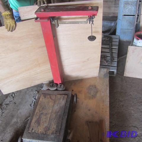 Vintage Platform Scale