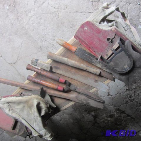 Seeders, Machete, Paddle