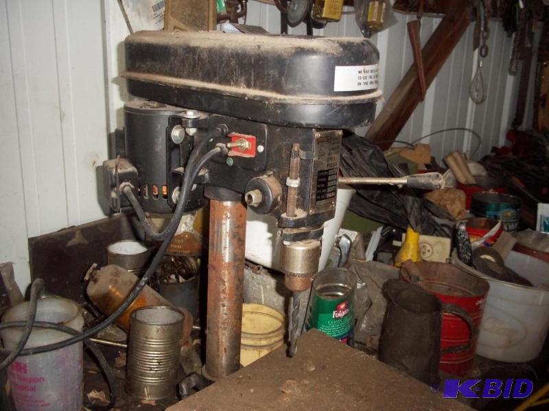 lot 117 image: Guardian Power Bench drill press   Bring tool...