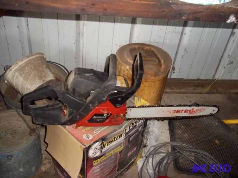 lot 131 image: Jonsered  gas chain saw   CS 2137 ...