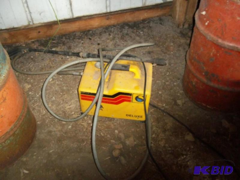 lot 30 image: Deluxe Pressure Washer   motor connected for ...