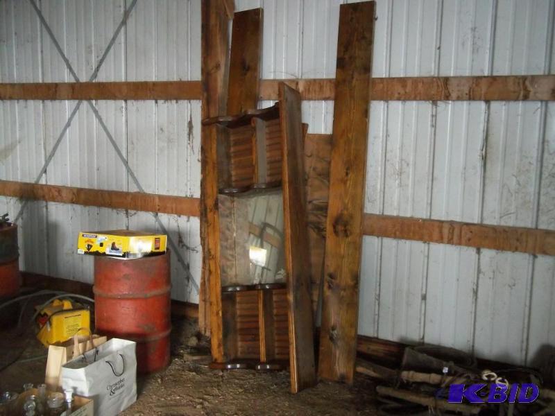 lot 51 image: Wood Bed frame    Head board with mirror...