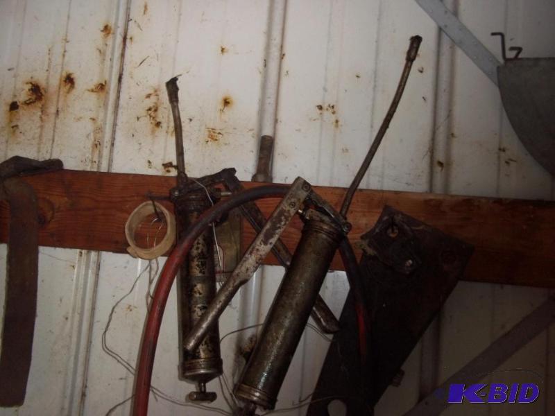 lot 73 image: 2 Grease guns...
