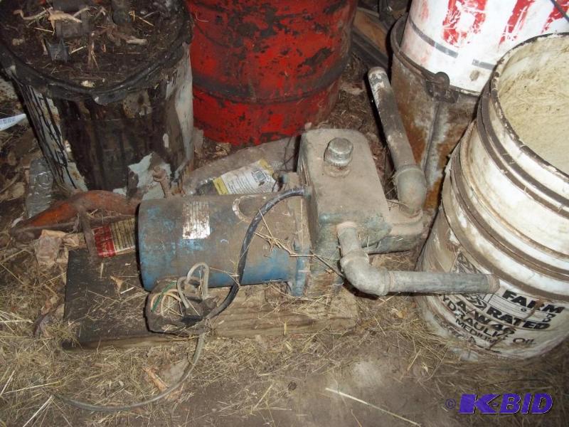 lot 84 image: water pump...
