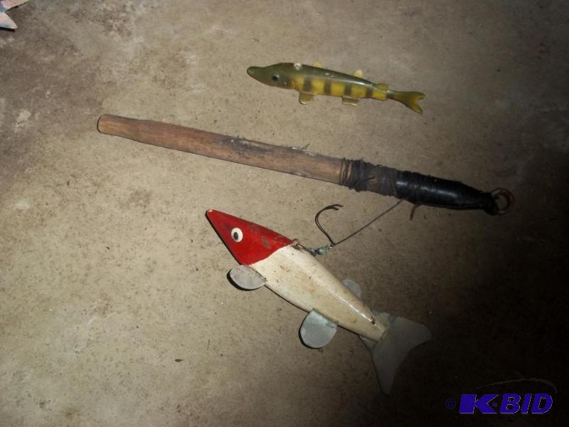 lot 99 image: 2 fishing decoys with stick...