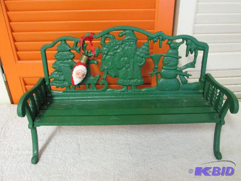 Great Little Christmas Bench