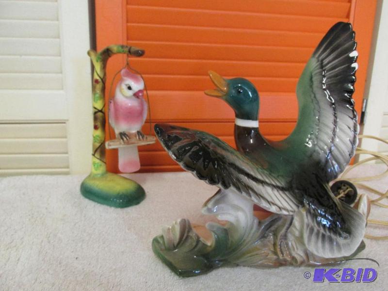 TV Lamp Duck and a Parrot
