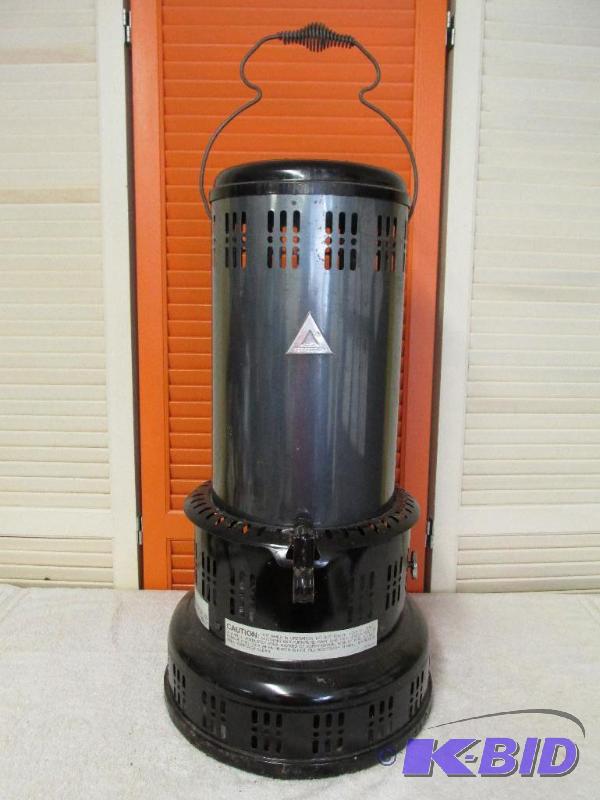Kerosene Heater - like-new condition