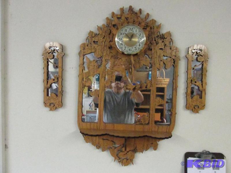 Scroll Saw Clock with Two Scroll Saw Side Mirrors. Humming Bird Pattern
