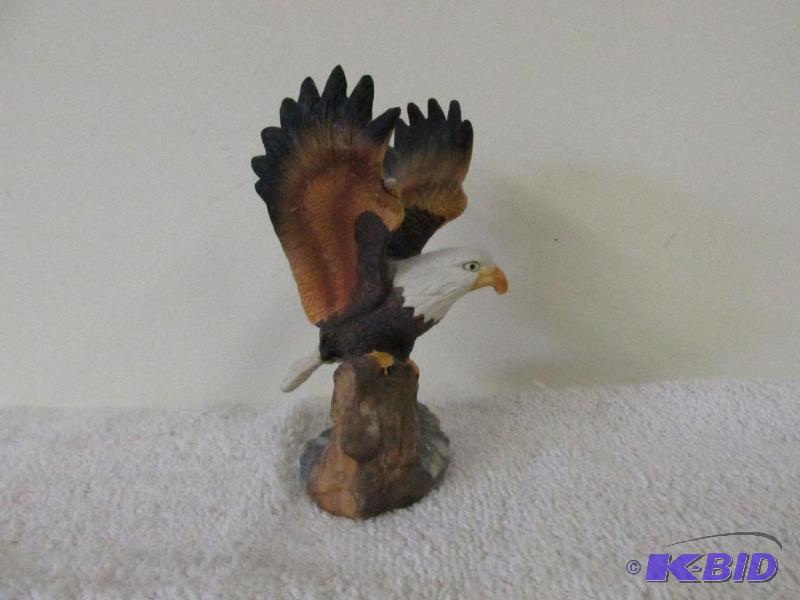 Small Eagle Statue