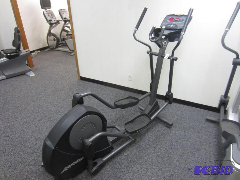 lot 2 image: Life Fitness X3 Residential Elliptical.