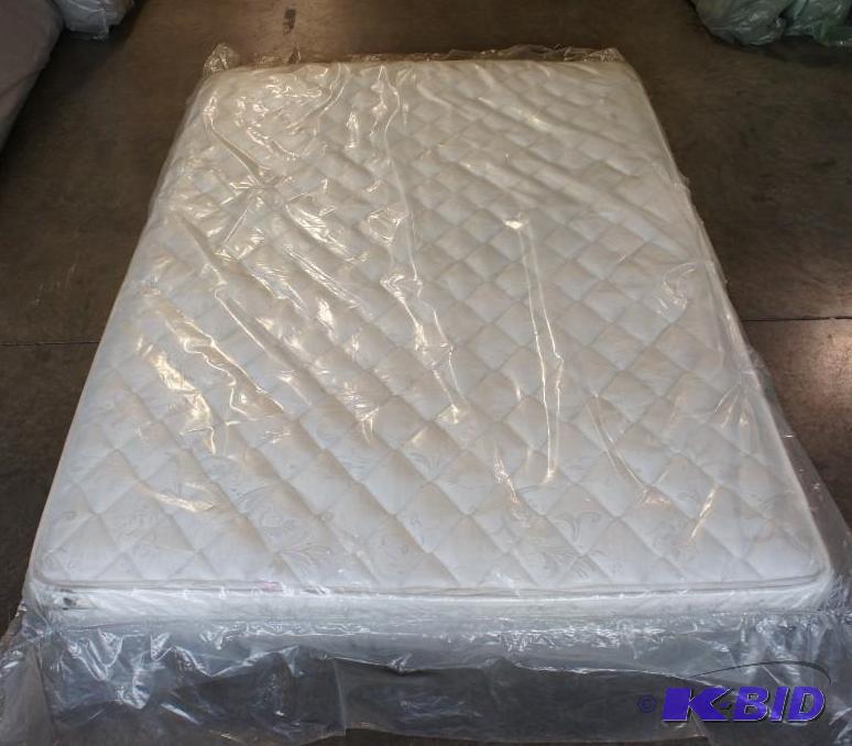 Serta Berrien Queen Mattress. MSRP $499. Dirt...