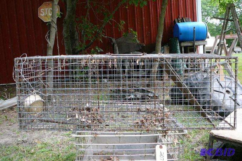 lot 208 image: Live trap  ...