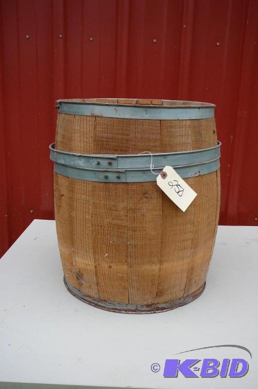 lot 250 image: Wooden Barrel...
