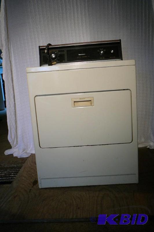lot 297 image: Dryer Electric Kenmore WORKS...
