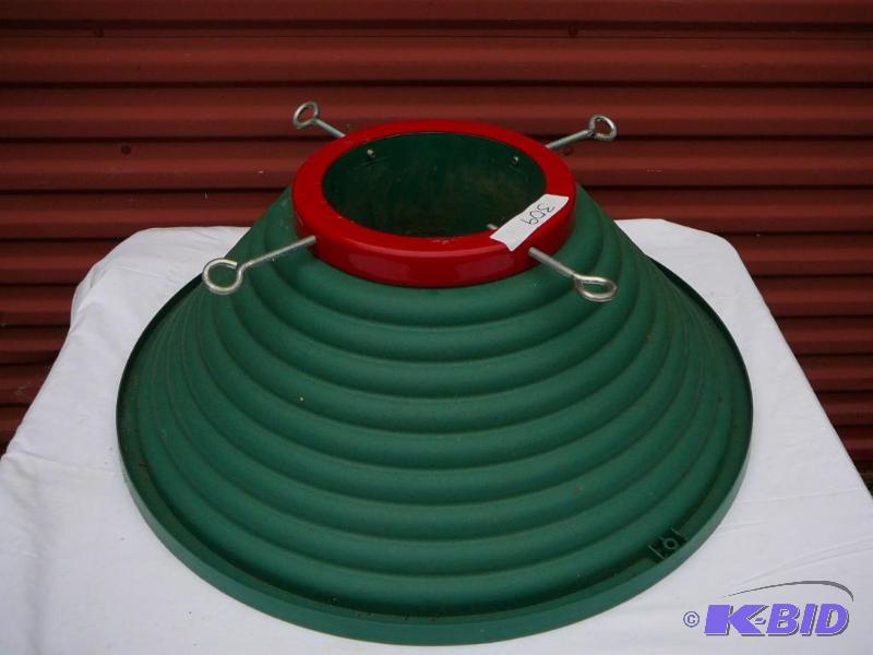 lot 309 image: Christmas tree stand...