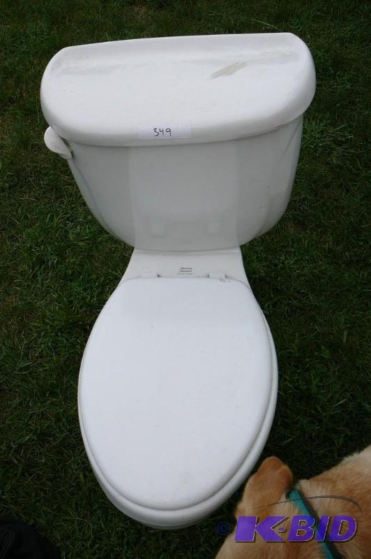 lot 349 image: Toilet American standard...