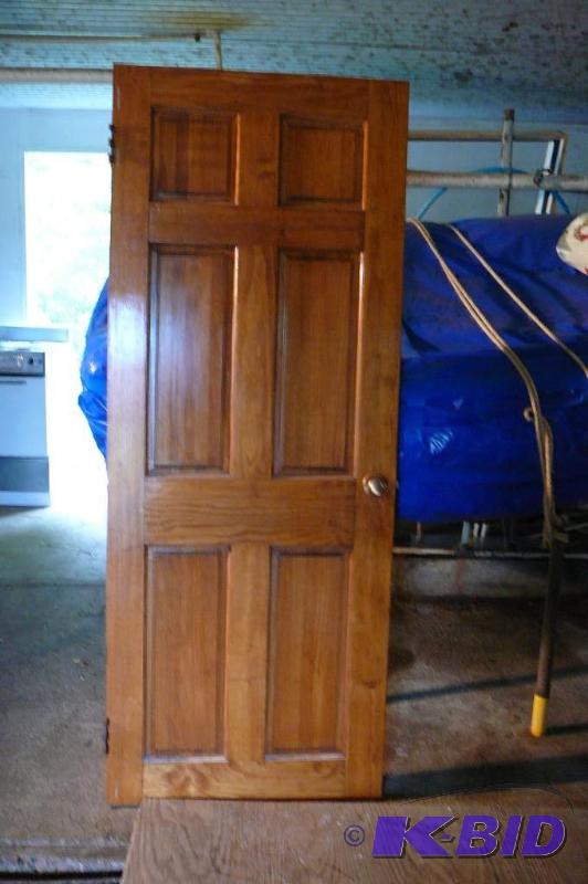 lot 351 image: Solid oak door 29 34 x 75 34...