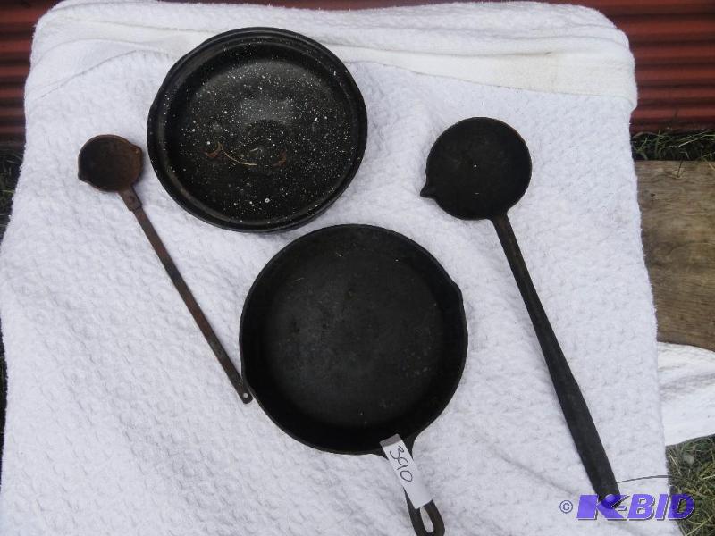 lot 390 image: Cast Iron fry pan with 2 laddles...