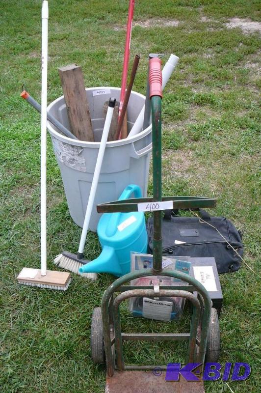 lot 400 image: 2 Wheeler - Keel guard, brooms, misc, trash c...