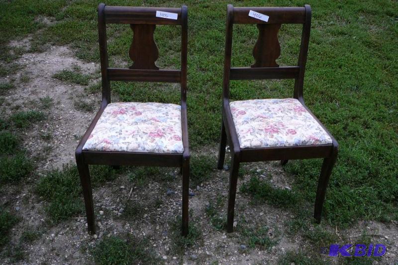 lot 406 image: 2 Chairs Floral fabric seat...