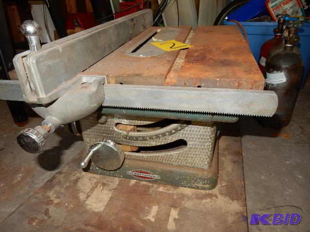 lot 2 image: Craftsman Table Saw
