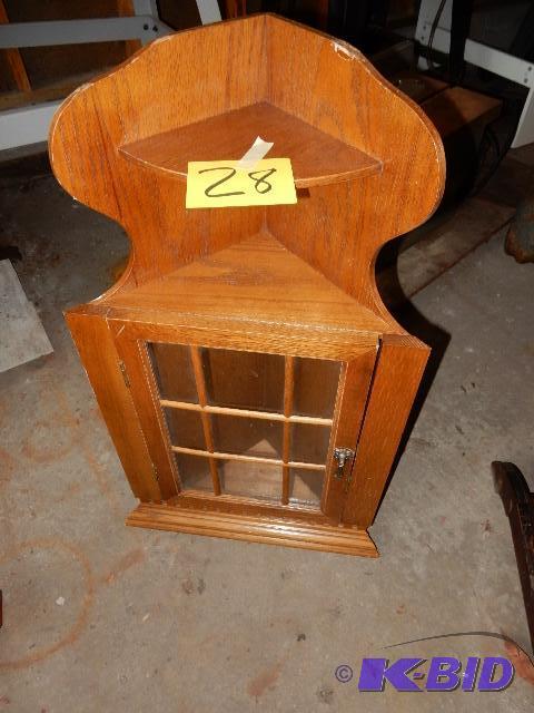 lot 28 image: Corner Cabinethutch