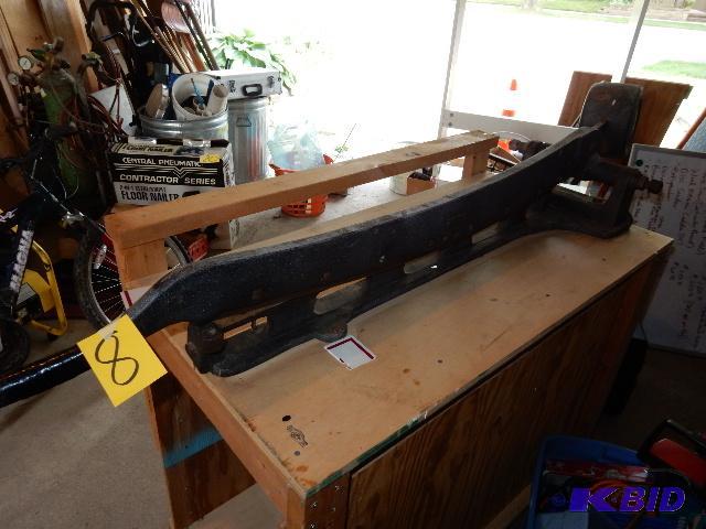 lot 8 image: Huge 40 in Heavy Duty Cutter