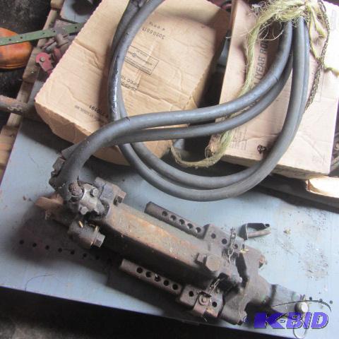 JD Hydraulic Cylinder