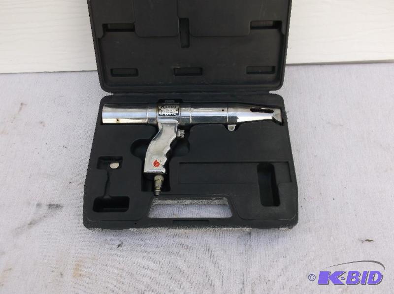 lot 130 image: Floridr pneumatic air saw appears in good con...