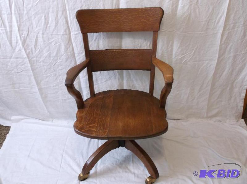lot 177 image: Beautiful vintage Hubbard Eldredge & Mill...