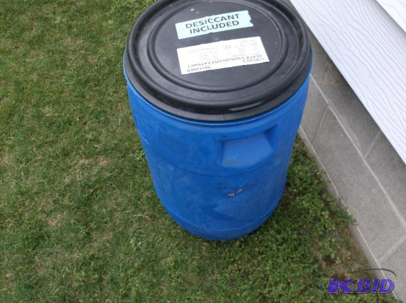 lot 188 image: 20 gallon food grade barrel....