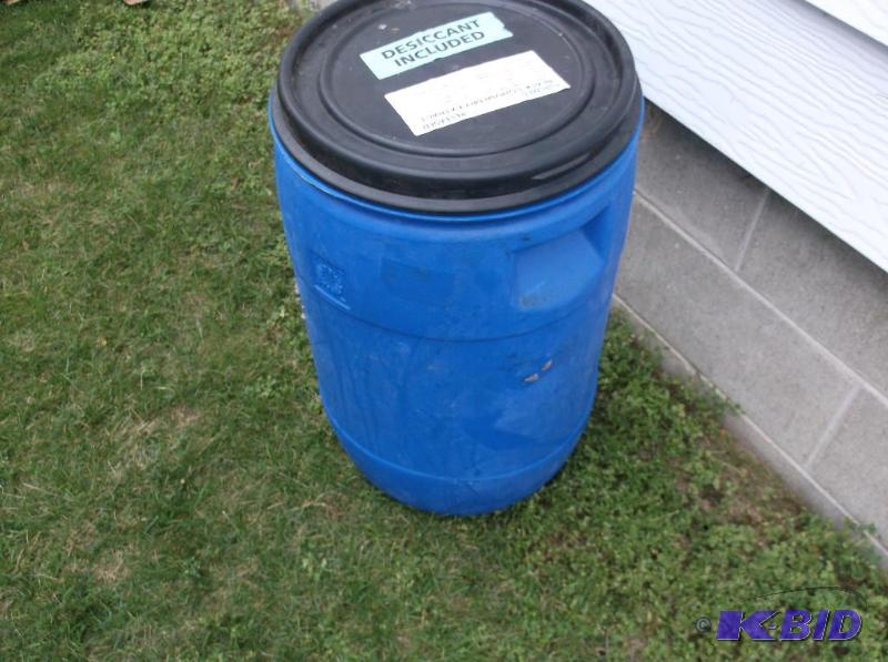 lot 189 image: 20 gallon food grade barrel....