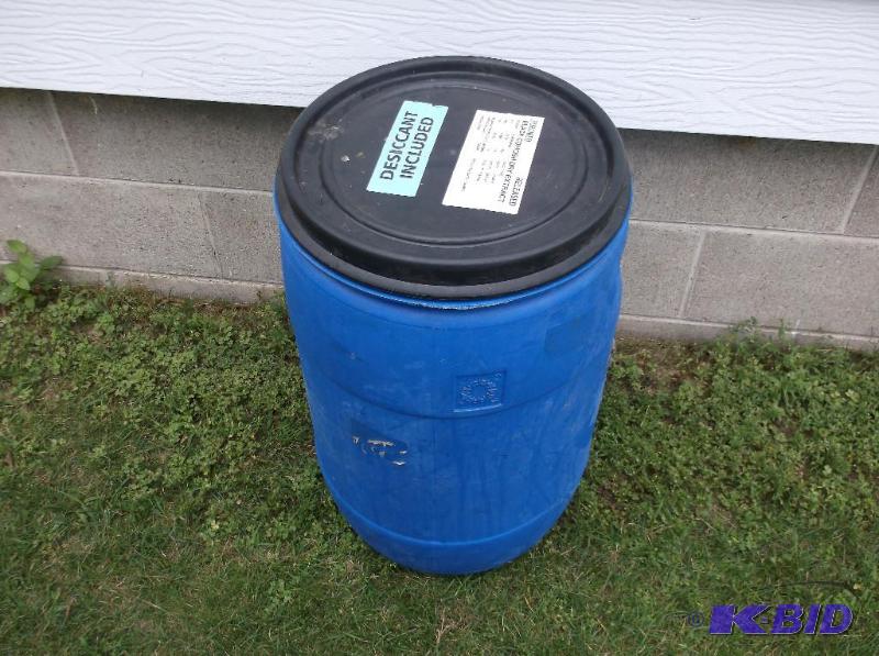 lot 190 image: 20 gallon food grade barrel....
