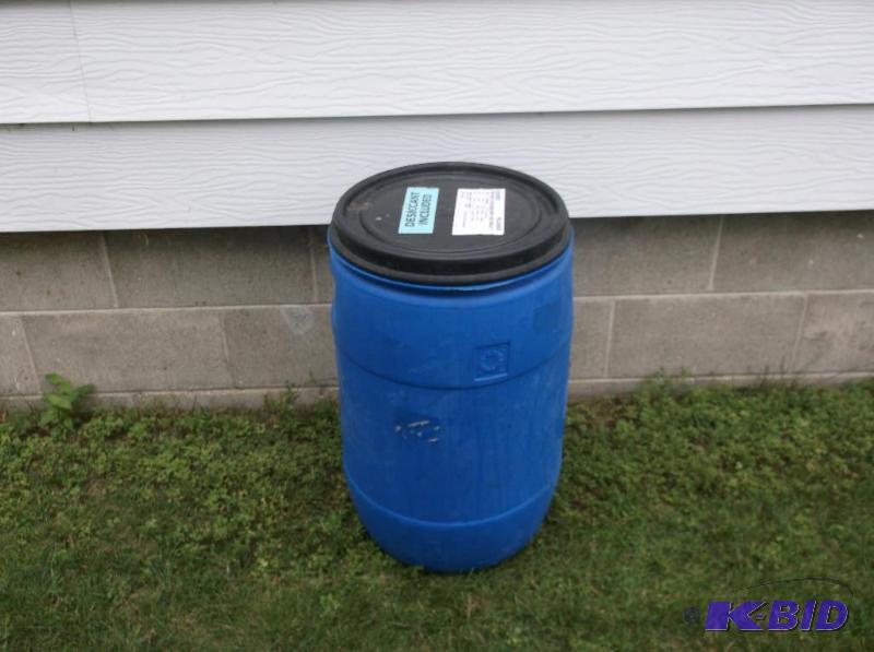 lot 191 image: 20 gallon food grade barrel....