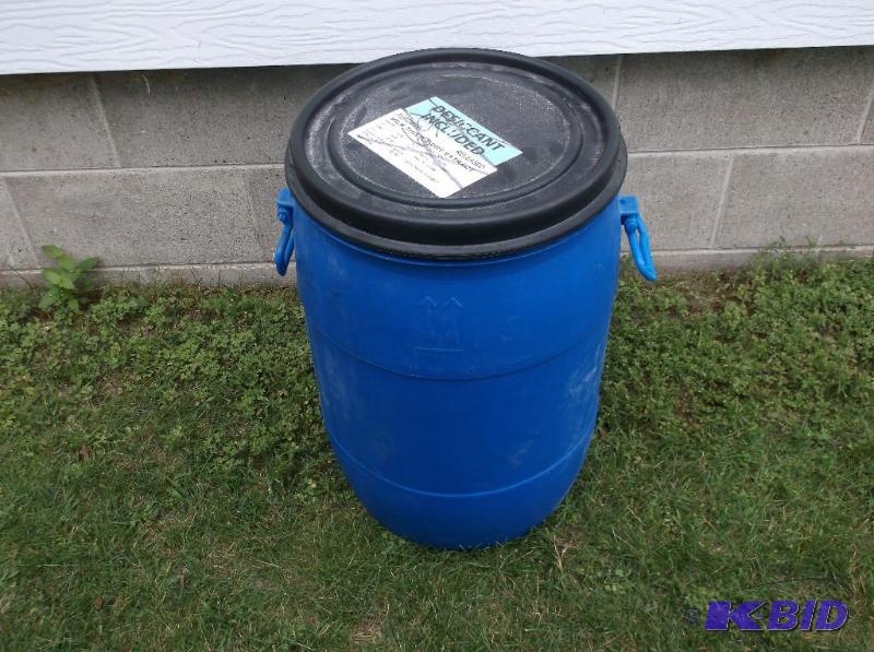 lot 192 image: 18 gallon food grade barrel....