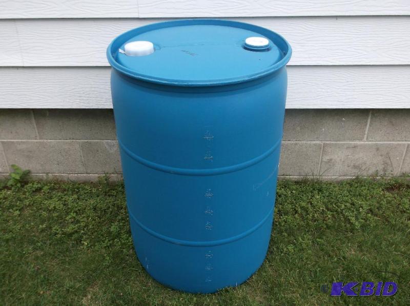 lot 200 image: 55 gallon food grade barrel....