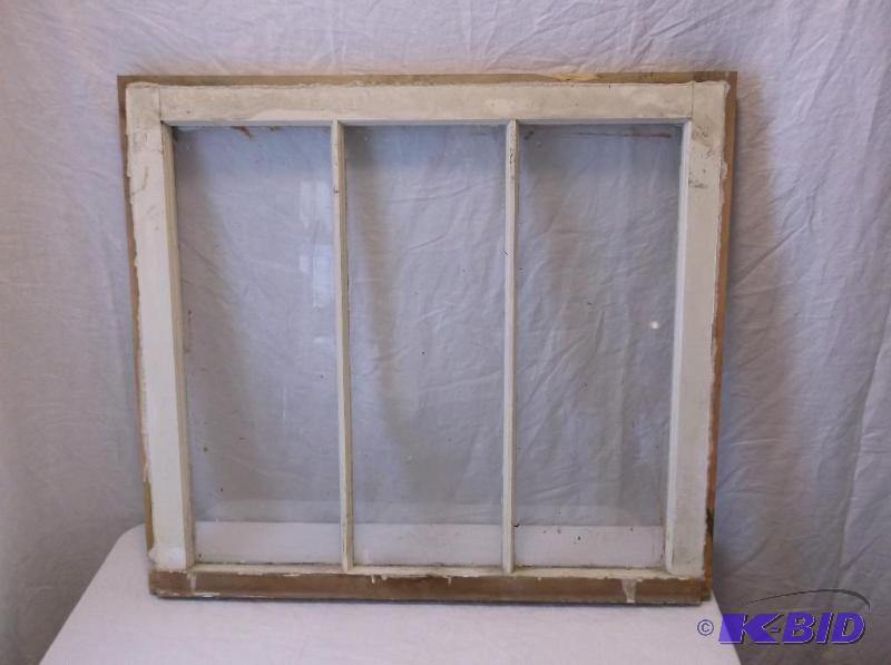 lot 35 image: Vintage window measuring 28" W x 25"...