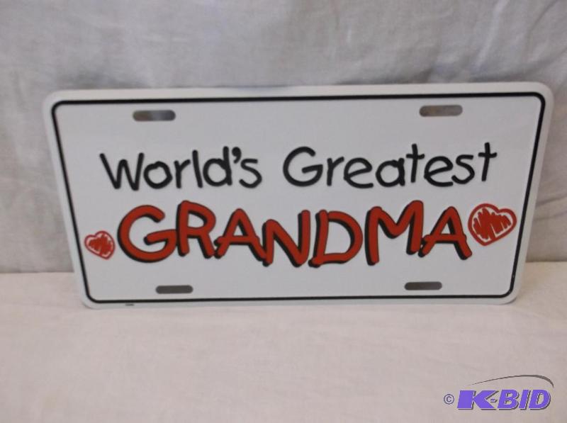 lot 42 image: Collectable embossed Worlds Greatest Grandma ...