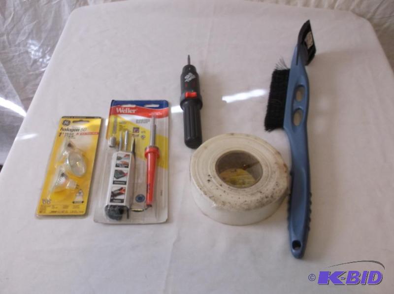 lot 69 image: Weller soldering kit & new roll  sel...