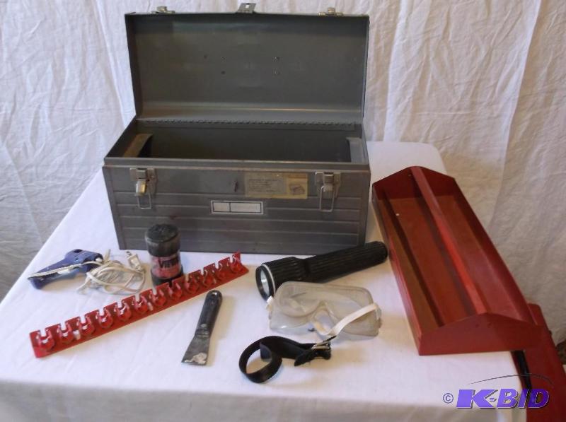lot 81 image: Sears Craftsmen tool box with assorted items ...