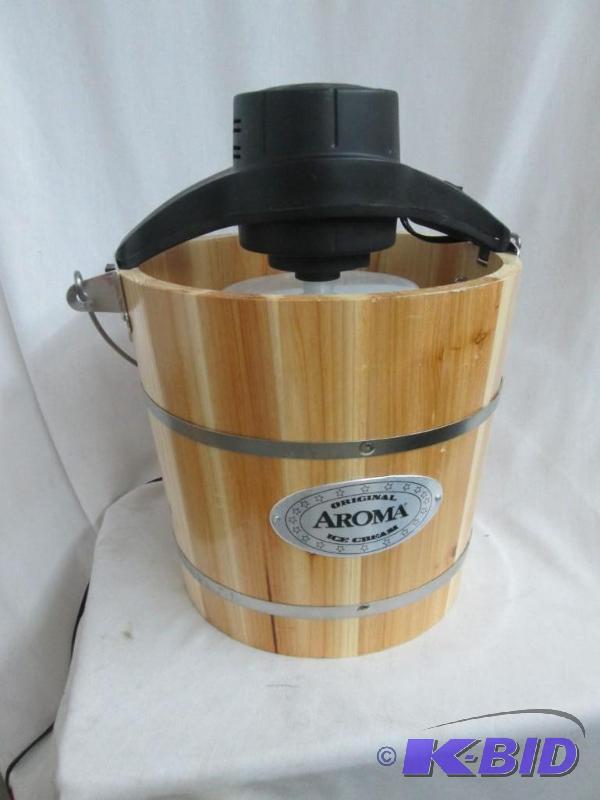 Aroma Wood Barrel 4-qt. Ice Cream Maker
