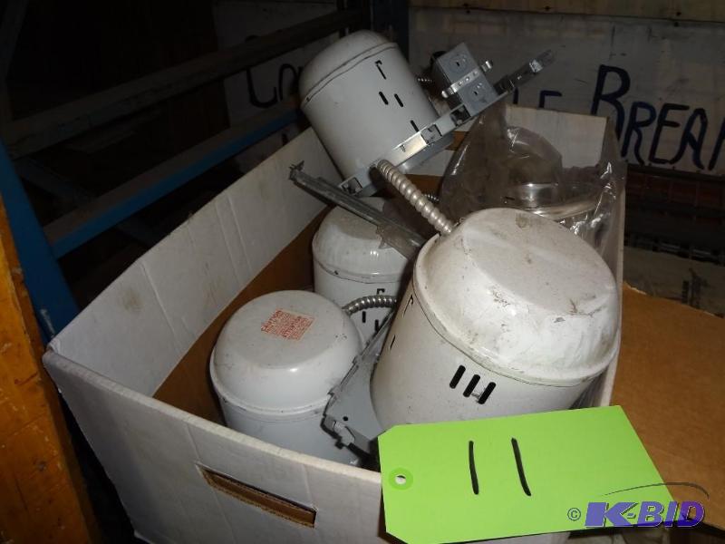 lot 11 image: Lot of recessed Cans, 4 plus trims...