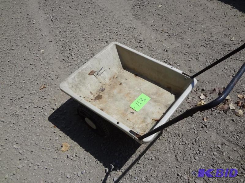 lot 113 image: Yard Cart...